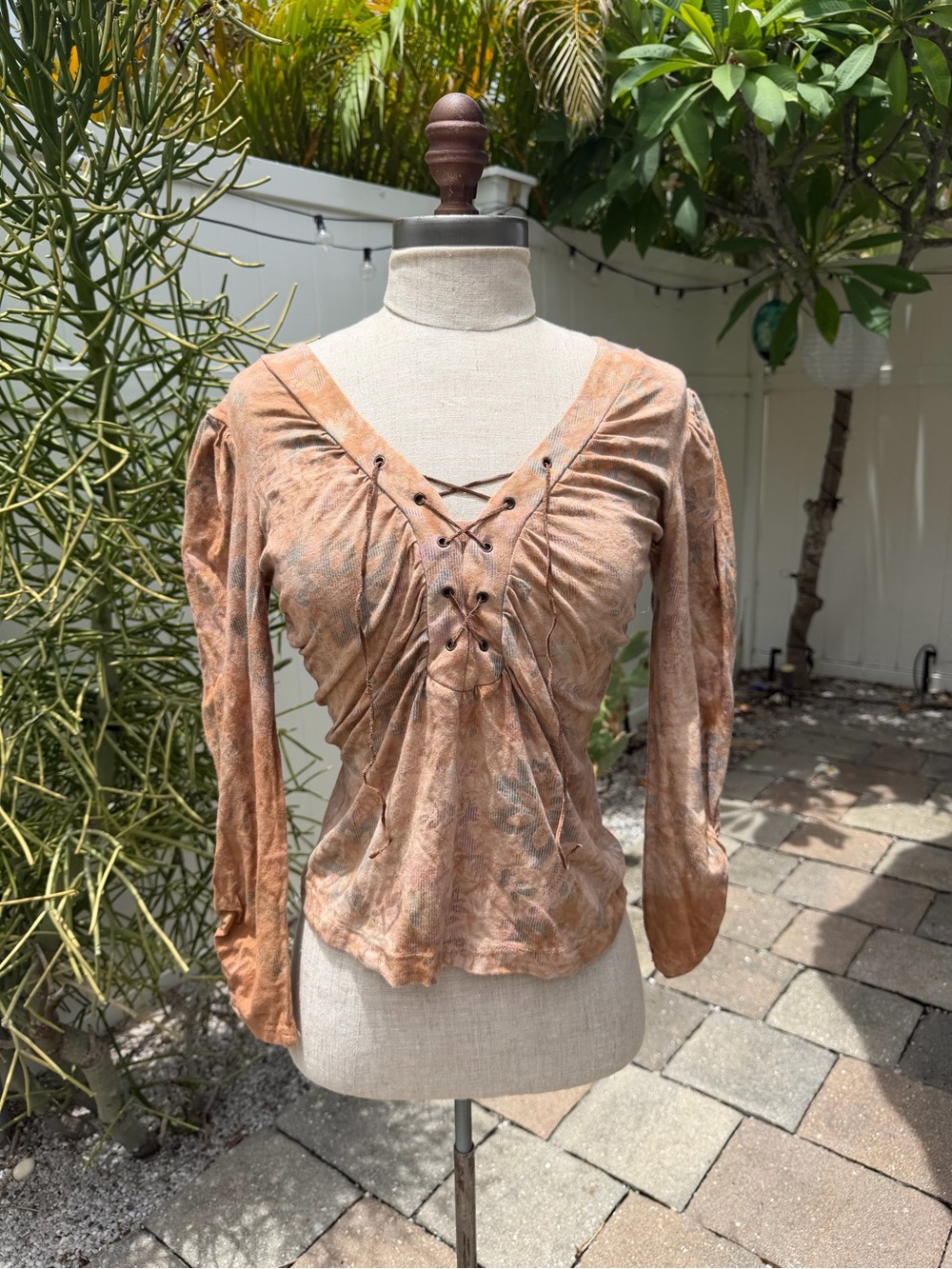 Bohemian Vintage Lace-Up V-Neck Long Sleeve Top - Rust